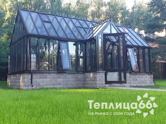 Теплица Salisbury (Солсбери) с тамбуром под стекло (14 м²)