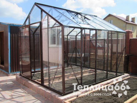 Теплица botanik standard под стекло 2,8х3,2 м