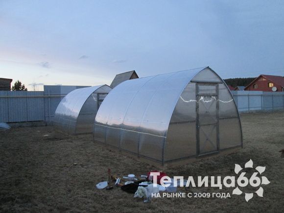 Теплица каплевидной формы усиленная Стрелка 3.0, под сотовый поликарбонат (разборная, в упаковке)